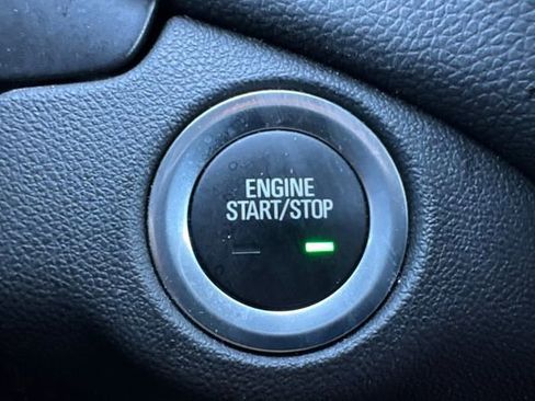 Used 2024 Chevrolet Equinox LT image 35