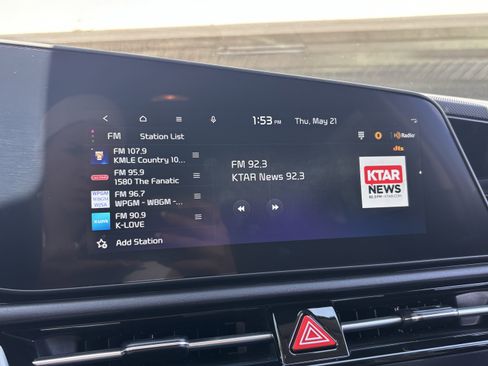 Certified 2025 Kia Niro EX FWD image 20