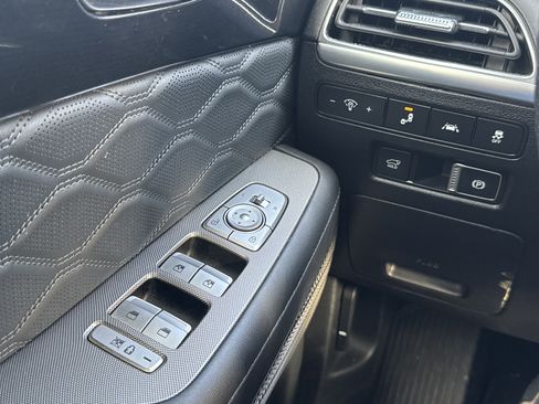 Used 2022 Hyundai Palisade Calligraphy w/ Cargo Package image 22