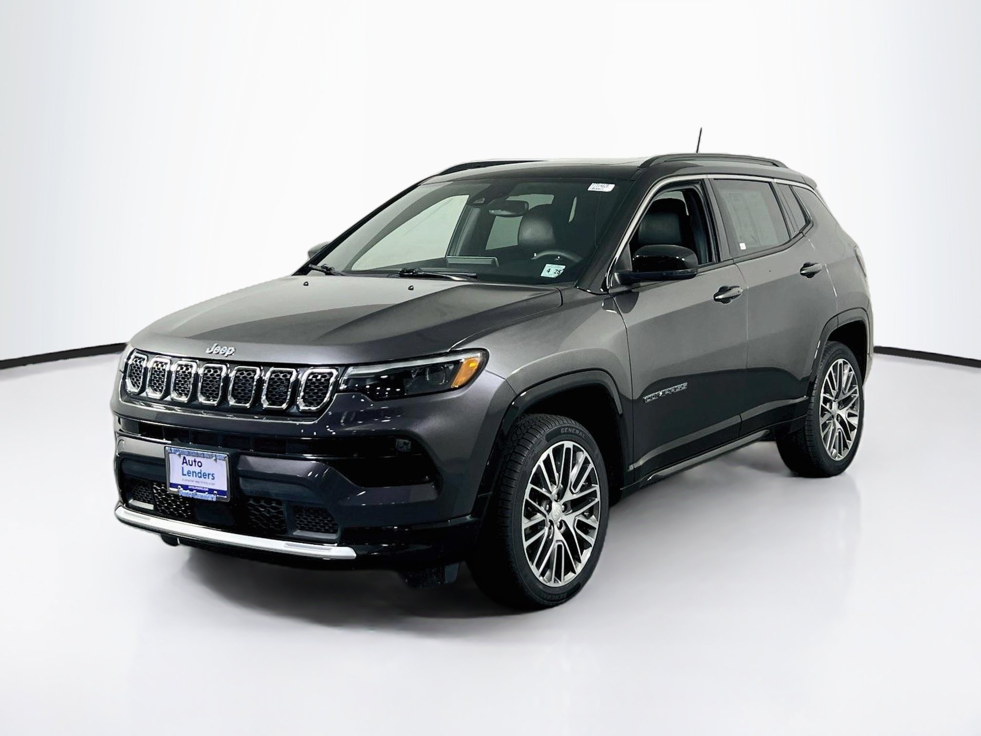 Used 2023 Jeep Compass Limited w/ Elite Group AWD/4WD image 1
