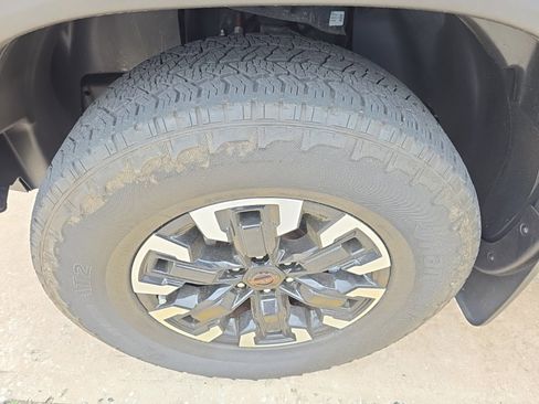 Used 2023 Nissan Frontier PRO-4X w/ Technology Package image 5