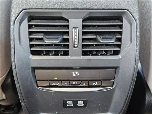 New 2026 BMW 330i Sedan w/ Premium Package image 18