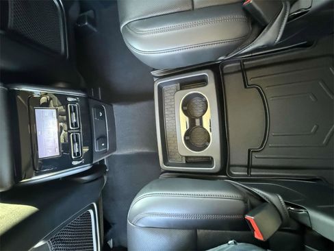 Used 2024 Lincoln Aviator Reserve w/ Elements Package Plus image 16