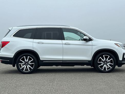 Certified 2020 Honda Pilot Touring image 2