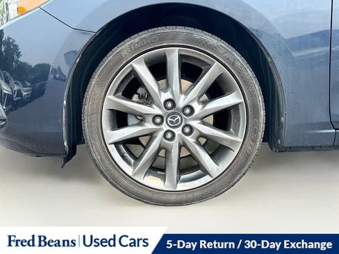 Used 2018 MAZDA MAZDA3 Touring FWD image 38