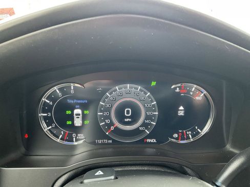Used 2019 Cadillac Escalade ESV Platinum AWD/4WD image 19