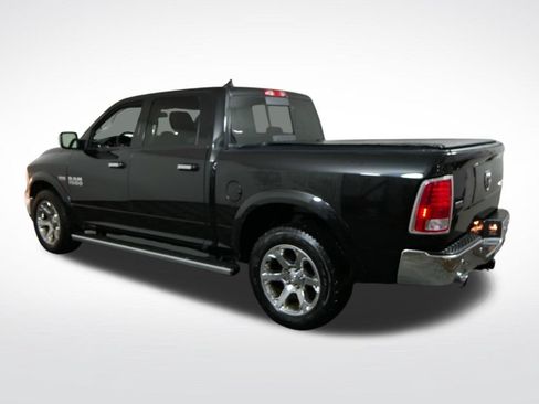 Used 2017 RAM 1500 Laramie w/ Convenience Group AWD/4WD image 6