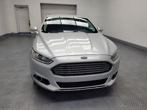 Used 2016 Ford Fusion SE w/ Equipment Group 202A FWD image 14
