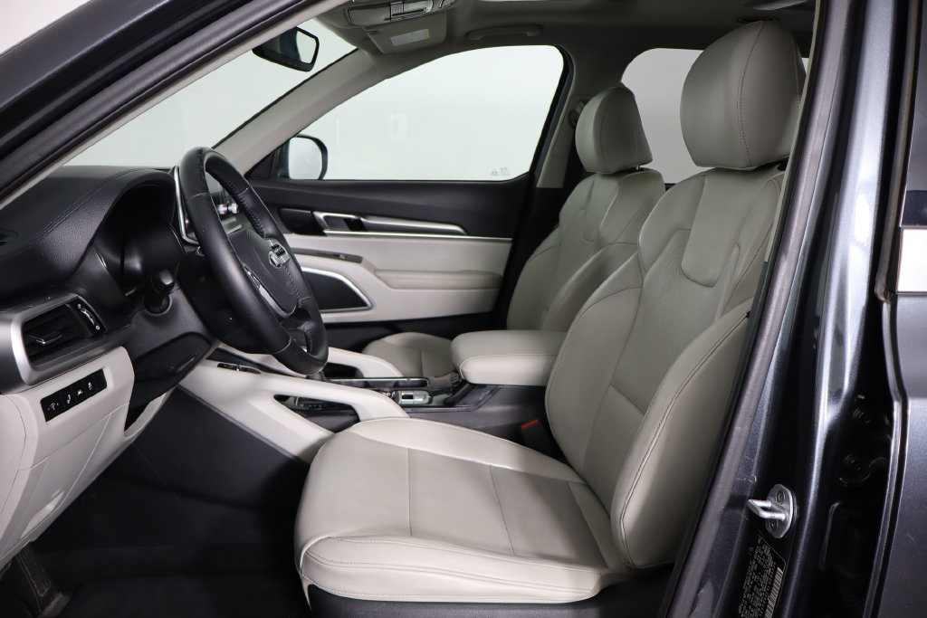 Used 2020 Kia Telluride S FWD image 11
