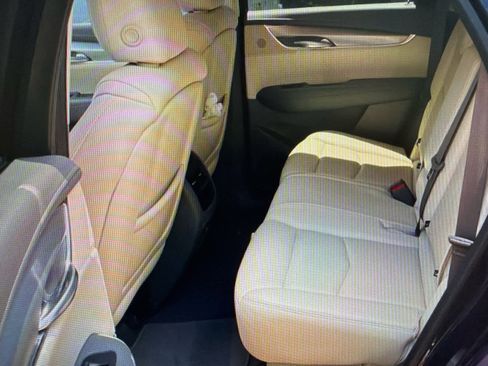 Used 2019 Cadillac XT5 Luxury FWD image 20