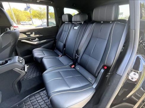 New 2026 Mercedes-Benz GLS 580 4MATIC image 23