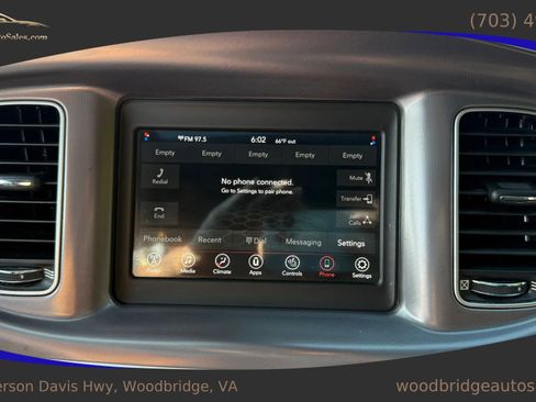Used 2020 Dodge Charger SXT w/ Leather Interior Group RWD image 19
