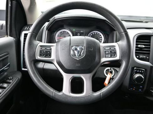 Used 2022 RAM 1500 Classic SLT AWD/4WD image 23