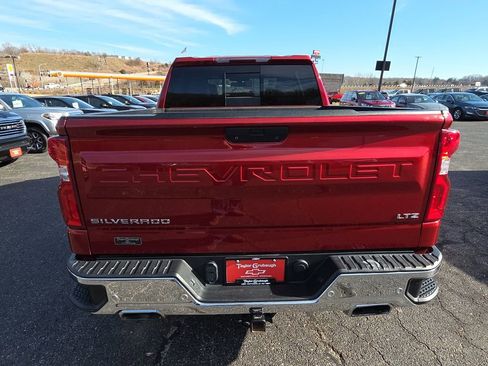 Used 2022 Chevrolet Silverado 1500 LTZ image 7