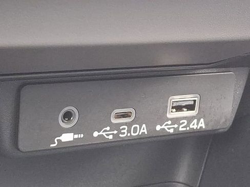 Certified 2025 Subaru Crosstrek 2.0i Premium image 24