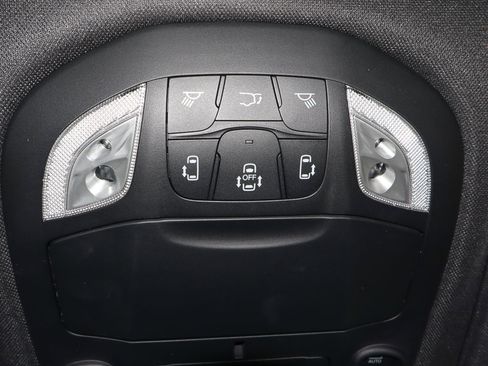 New 2026 Chrysler Pacifica Limited w/ S Appearance Package image 29