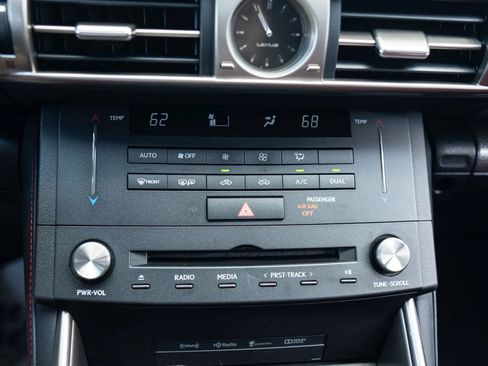 Used 2016 Lexus IS 350 RWD image 27
