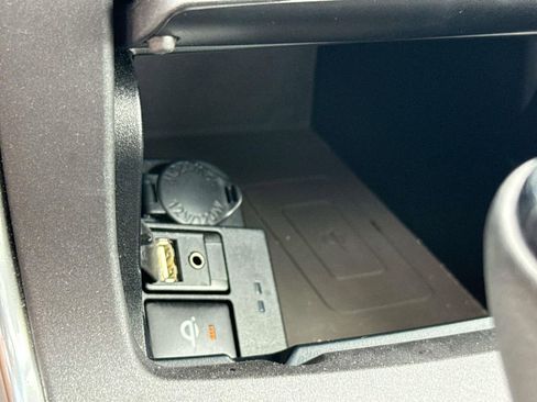 Used 2015 Toyota Camry XLE FWD image 27