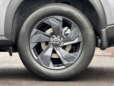 New 2026 Nissan Rogue SV AWD/4WD image 25