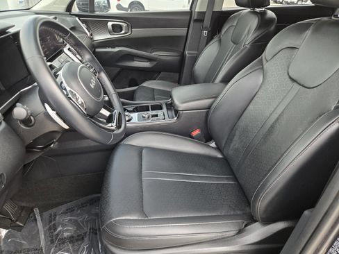 Used 2023 Kia Sorento EX FWD image 24