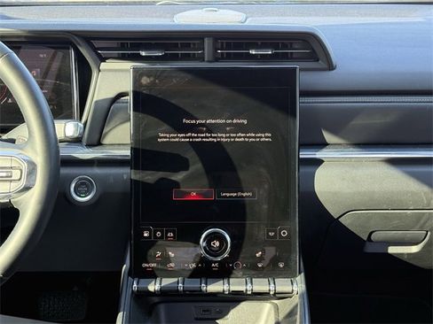 Used 2025 GMC Terrain Elevation image 22