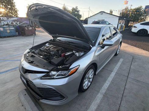 Used 2023 Toyota Camry LE FWD image 10