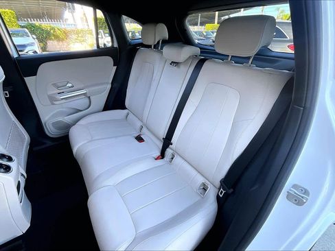 Used 2025 Mercedes-Benz GLA 250 image 20