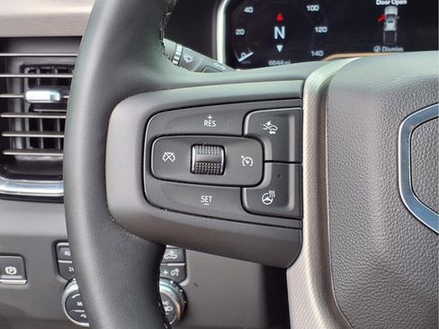 Used 2025 GMC Sierra 2500 Denali w/ Denali Reserve Package AWD/4WD image 13