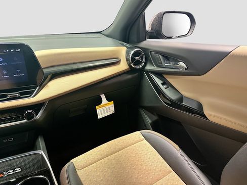 New 2026 Chevrolet Equinox ACTIV FWD image 25