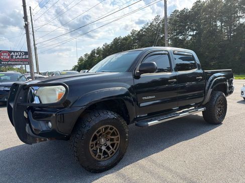 Used 2012 Toyota Tacoma 4x4 Double Cab w/ SR5 Pkg image 1