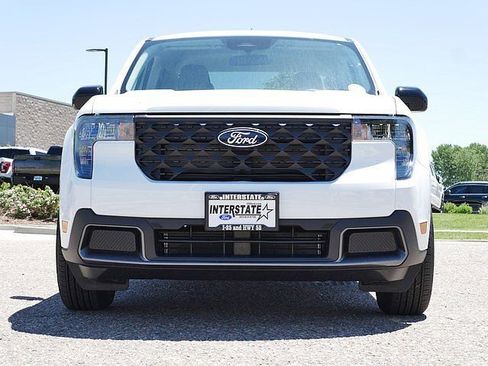 New 2025 Ford Maverick XLT w/ XLT Luxury Package FWD image 8