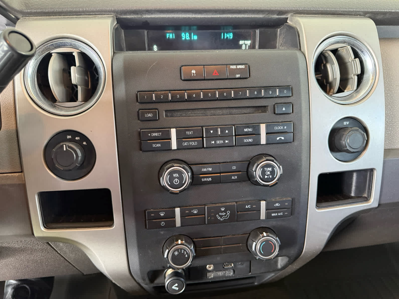Used 2010 Ford F150 XLT AWD/4WD image 12