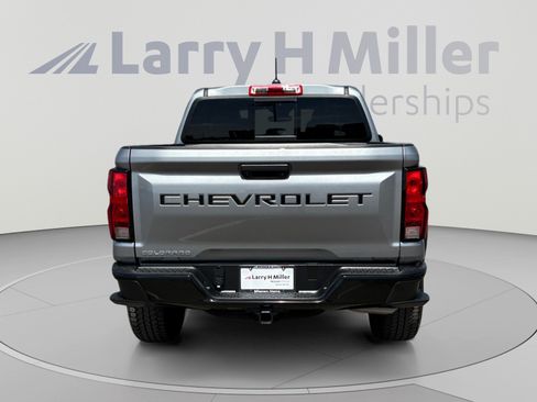 Used 2023 Chevrolet Colorado Trail Boss w/ Advanced Trailering Package AWD/4WD image 4