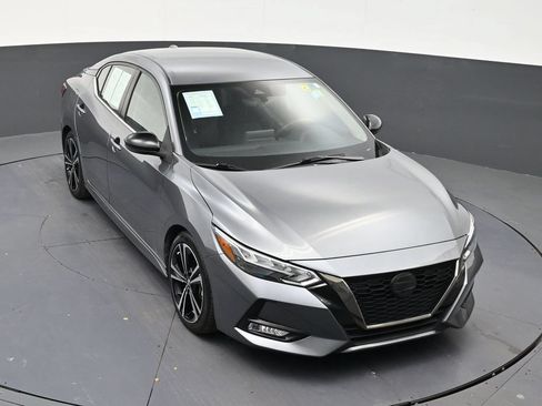 Used 2022 Nissan Sentra SR w/ Electronics Package FWD image 19