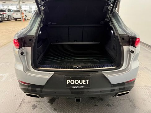 Used 2021 Porsche Cayenne Coupe image 21