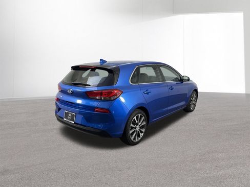 Used 2018 Hyundai Elantra GT FWD image 33