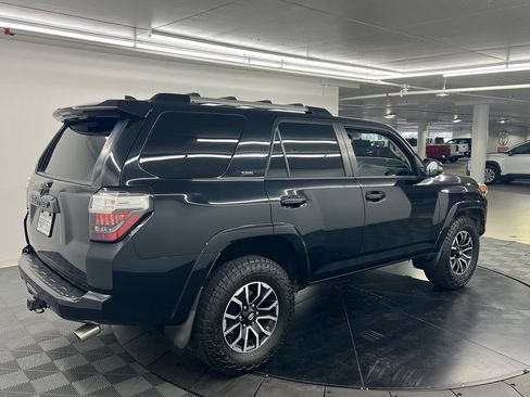 Used 2019 Toyota 4Runner SR5 Premium RWD image 5