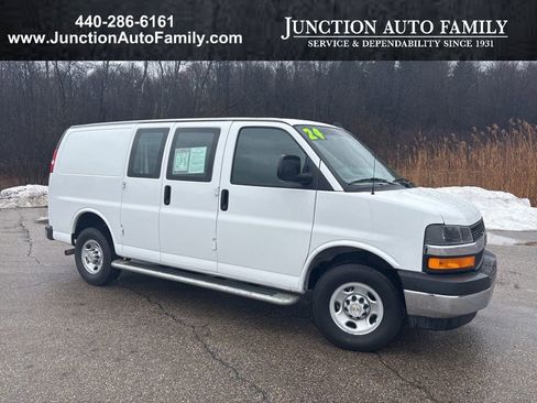 Used 2024 Chevrolet Express 2500 w/ Driver Convenience Package image 1