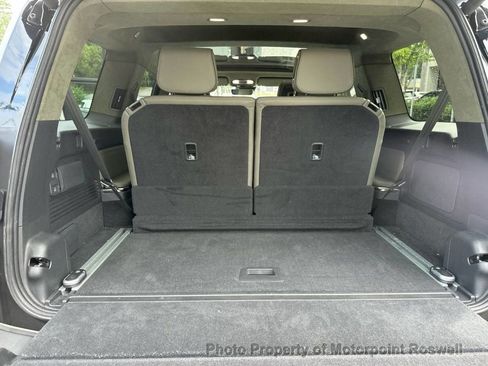 Used 2023 Rivian R1S Launch Edition image 7