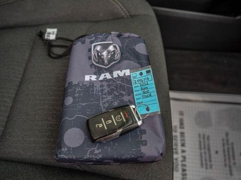 Used 2022 RAM 1500 Big Horn AWD/4WD image 24