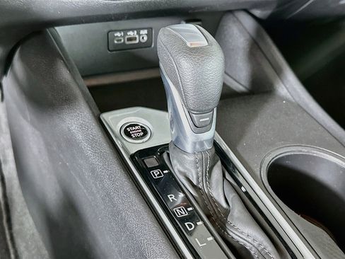 Used 2025 Nissan Altima 2.5 SV FWD image 24