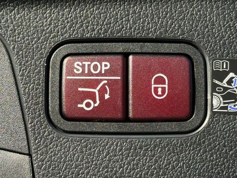 New 2026 Mercedes-Benz GLE 53 AMG 4MATIC Coupe image 13