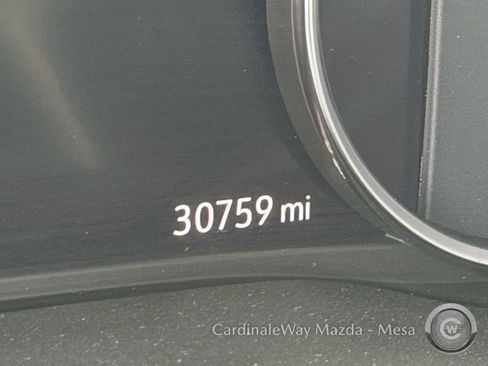 Used 2024 Buick Enclave Premium AWD/4WD image 8