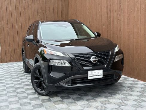 Used 2023 Nissan Rogue SV w/ SV Premium B Package FWD image 9