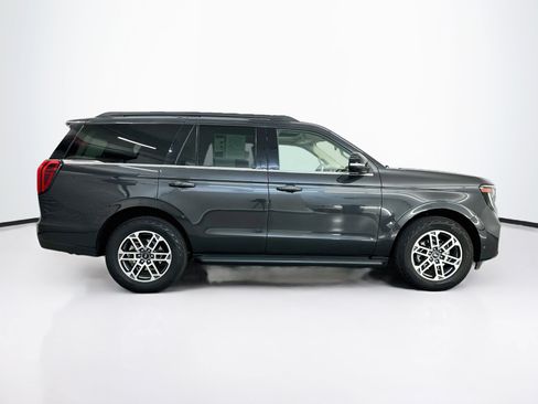 Used 2025 Ford Expedition Active AWD/4WD image 10
