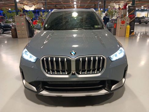 Certified 2025 BMW X1 xDrive28i w/ Premium Package AWD/4WD image 3
