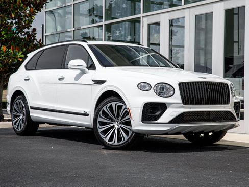 Certified 2023 Bentley Bentayga Extended Wheelbase AWD/4WD image 15