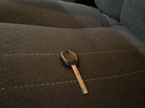 Used 2023 Chevrolet Express 2500 w/ Driver Convenience Package image 75