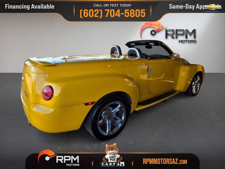 Used 2004 Chevrolet SSR w/ Preferred Equipment Group RWD image 21