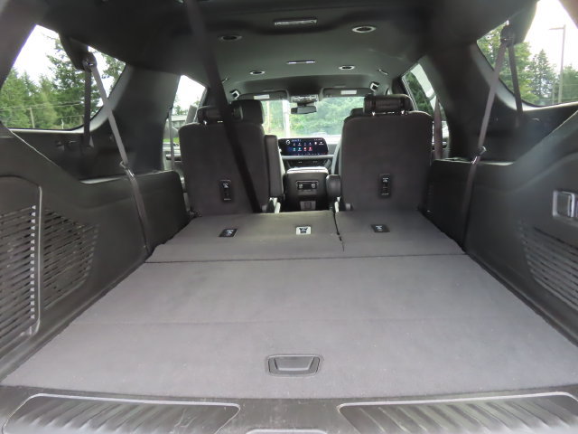 Certified 2026 Chevrolet Suburban LT w/ Comfort Package AWD/4WD image 41